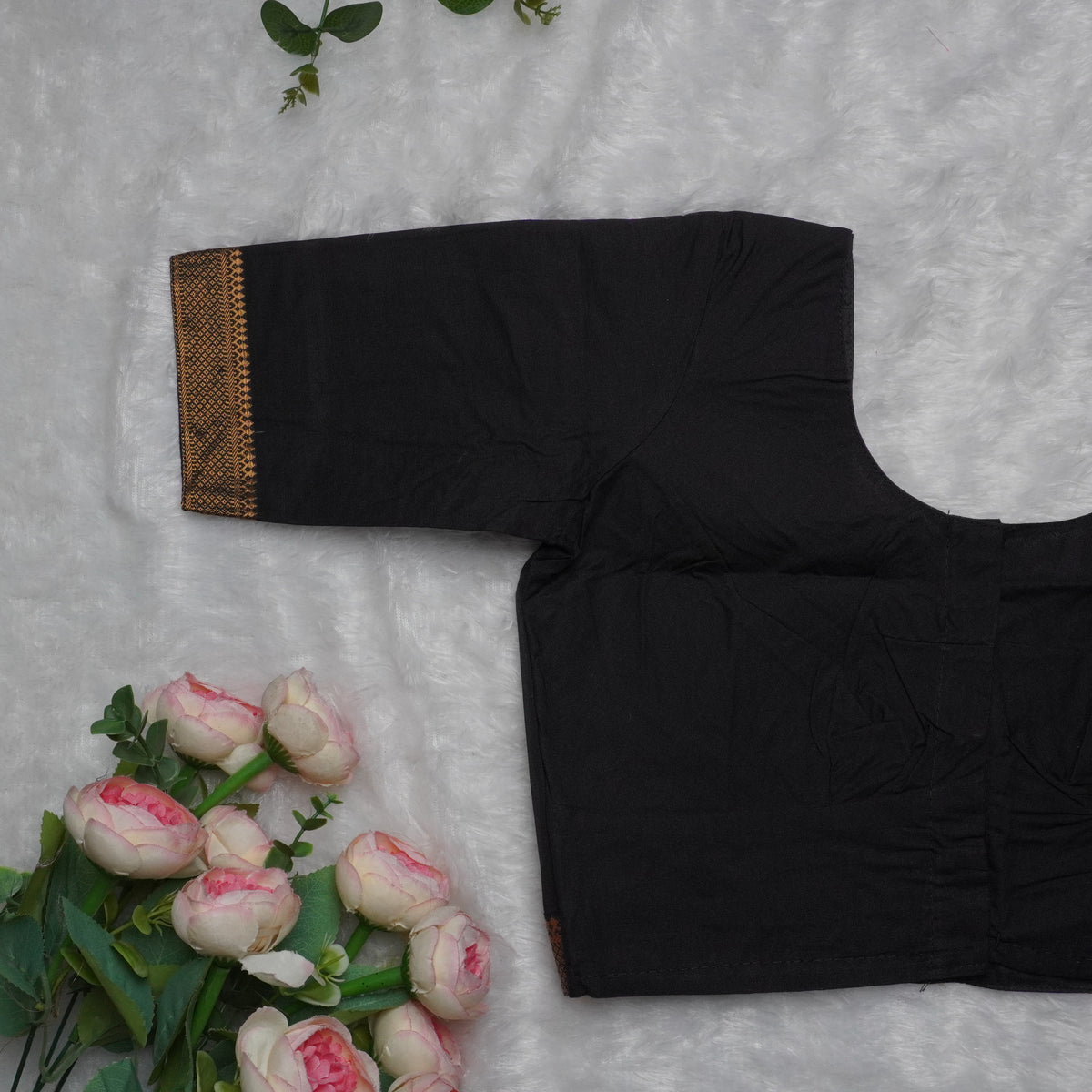 Temple Border Elbow Blouse,