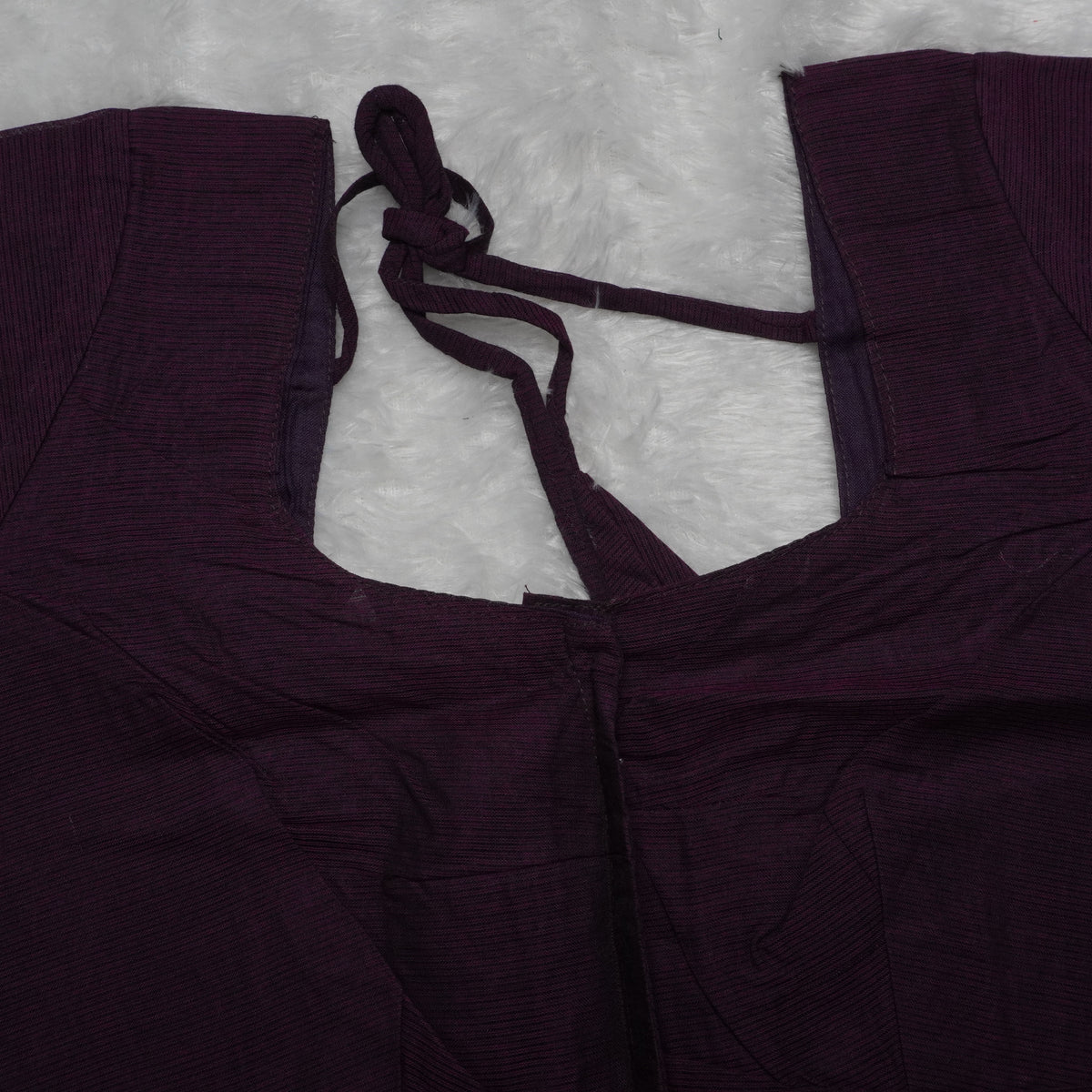 Temple Border Elbow Blouse,