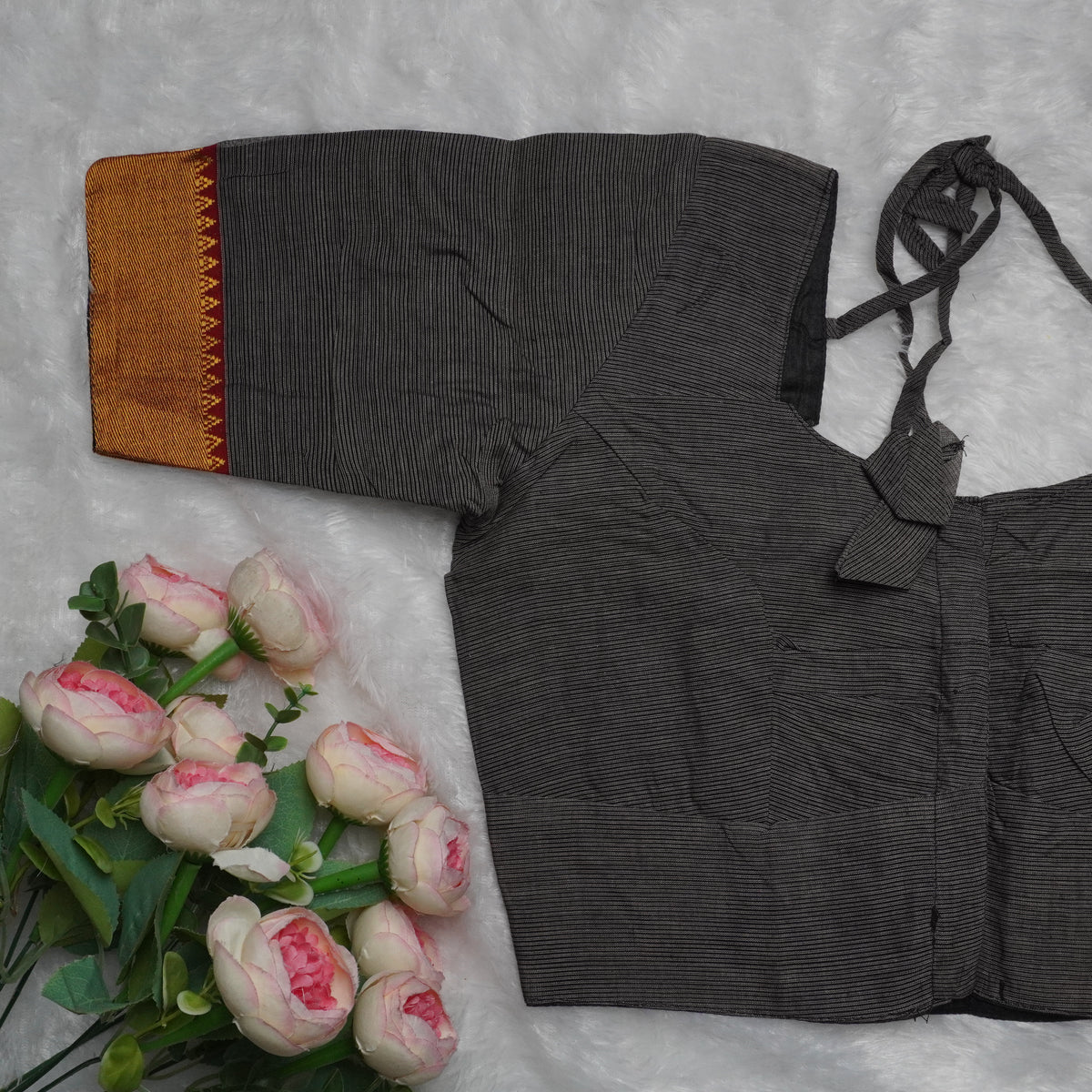 Temple Border Elbow Blouse,