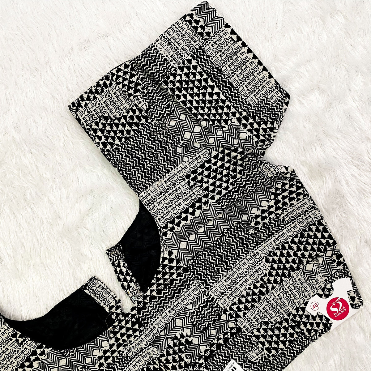 Everyday Wear Cotton Google Print Blouse in Black and White