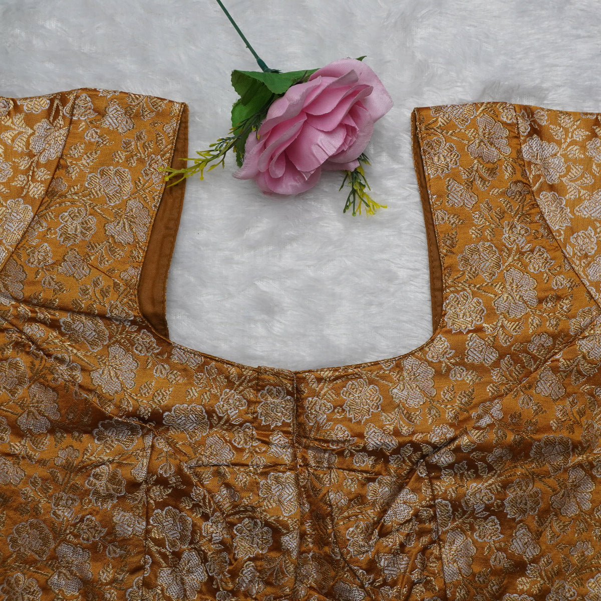 Floral Jakard Elbow