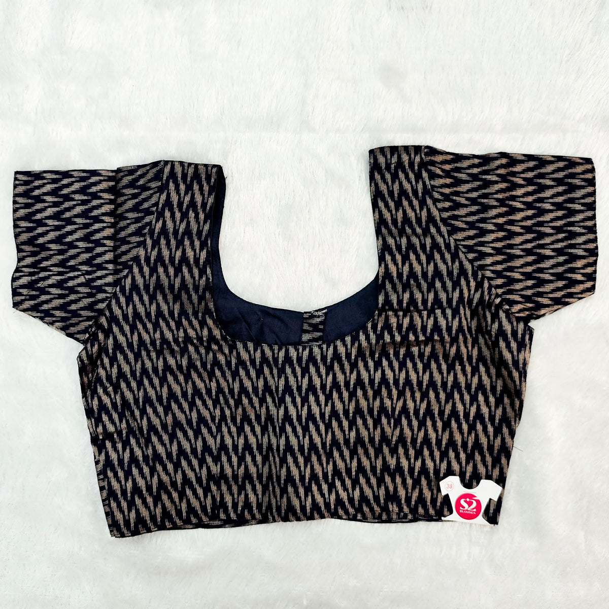 Queen Cotton Blouse Black with Geometric Print